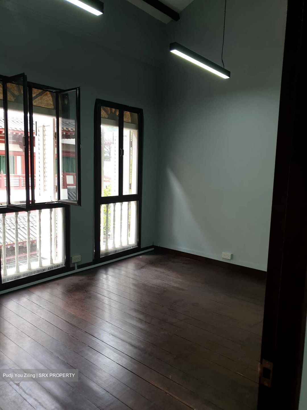Sago Street (D1), Retail #485647991